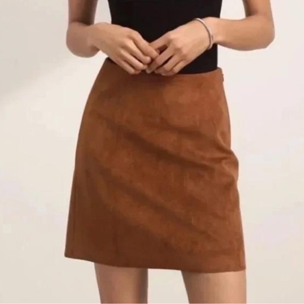 Aritzia Babaton Hopper Skirt -NWT
